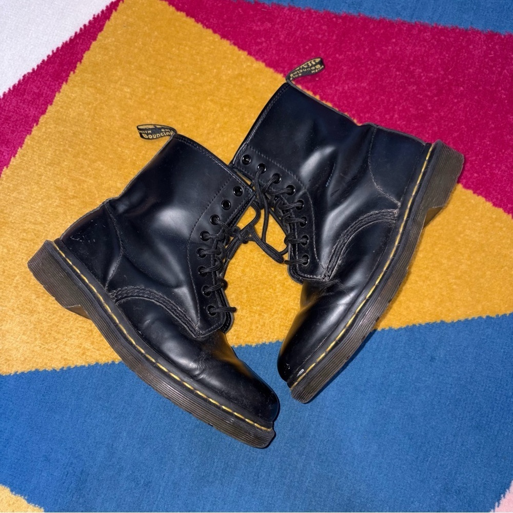 Dr. Martens 1460 Smooth Leather Lace-Up Black Boots Unisex Ladies 7 Men 6
